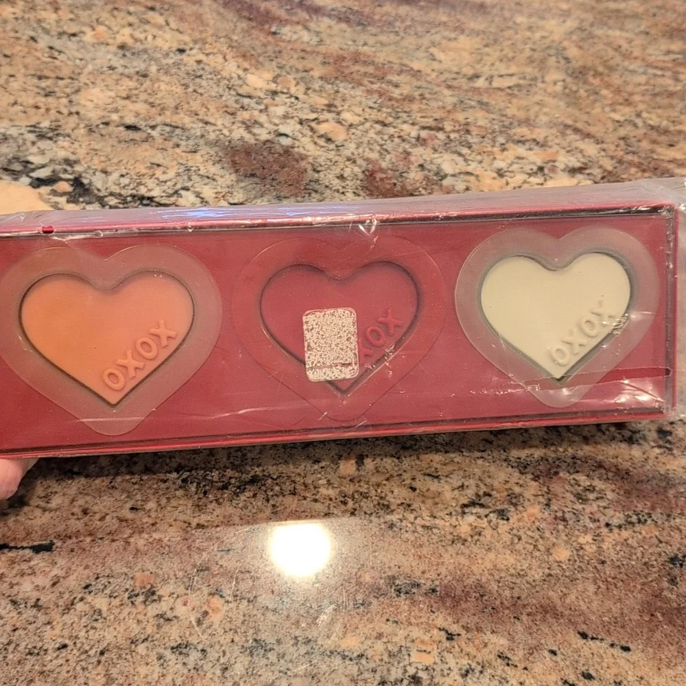 Williams &Sonoma Heart Cookie Cutter Trio - Red, Cream, Tan